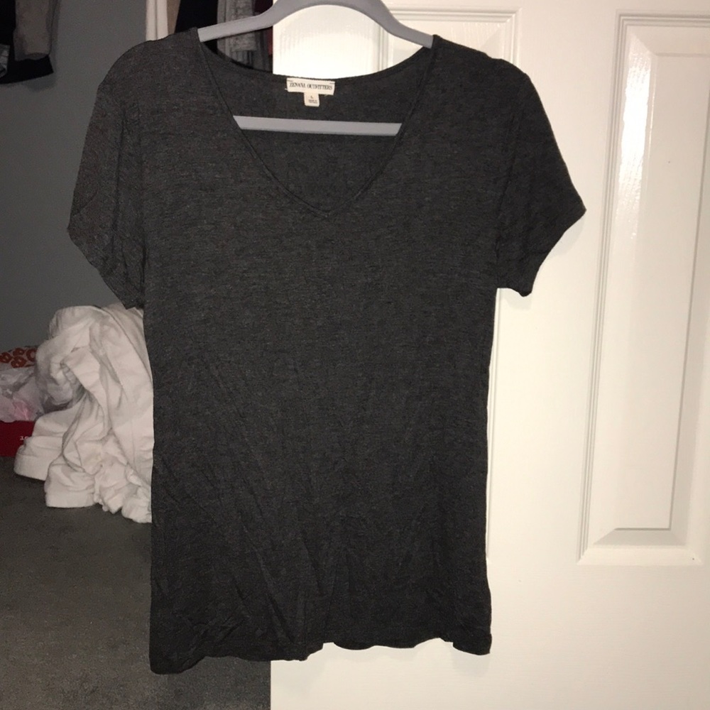 Zenana Outfitters Charcoal grey short sleeve top